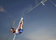 开云体育下载-从浙江到洛杉矶，爱德华兹用实力跨越质疑，在快船主场证明自己