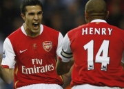 开云下载-南粤雄师跨洋破阵，詹姆斯关键一击定乾坤，广东队击败雄鹿启示录