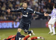 开云平台-太阳提前终结悬念，独行侠黯然失色；西亚卡姆关键一击定乾坤