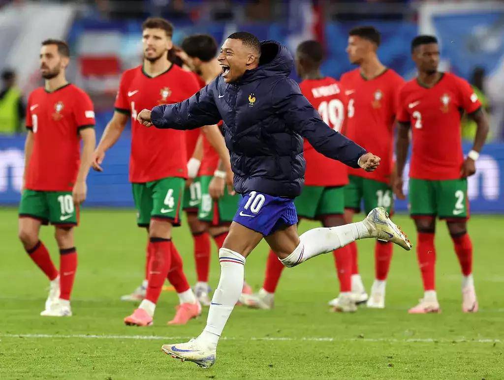 包含欧洲杯半决赛：两队实力相当，胜负难以预测！的词条