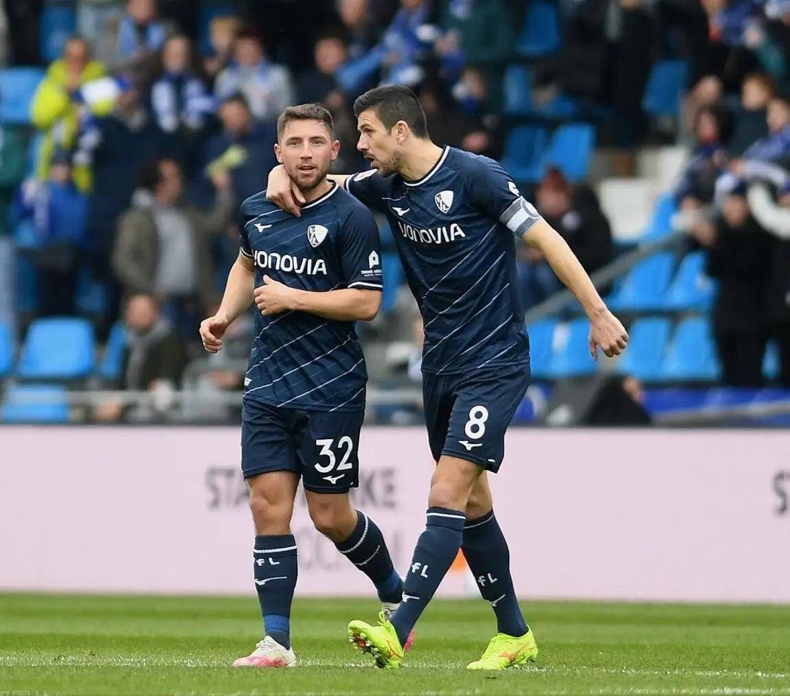 帕德博恩队取得胜利，实力逐渐增强