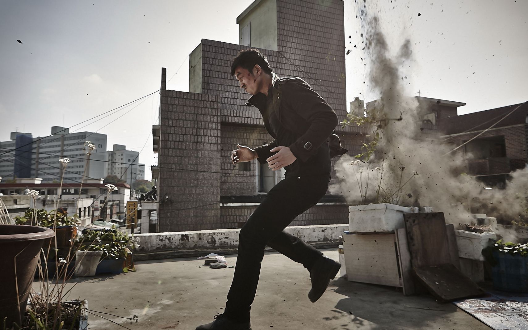 包含紧张情节！比赛节奏迅猛，观众屏息以待的词条